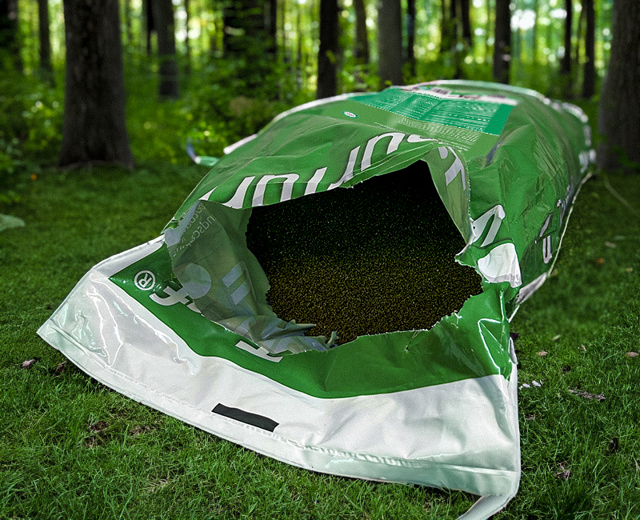 TourTurf® MPT Mycorrhizae Plant & Turf Activator  3-3-3 + 1% Fe (Greens Grade)